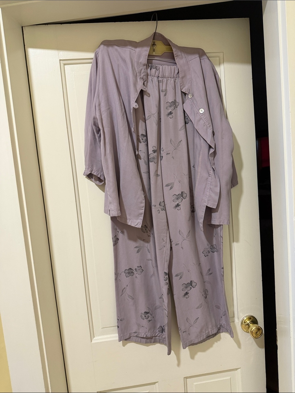 bryn Walker Lavender Floral set with Pants and Top